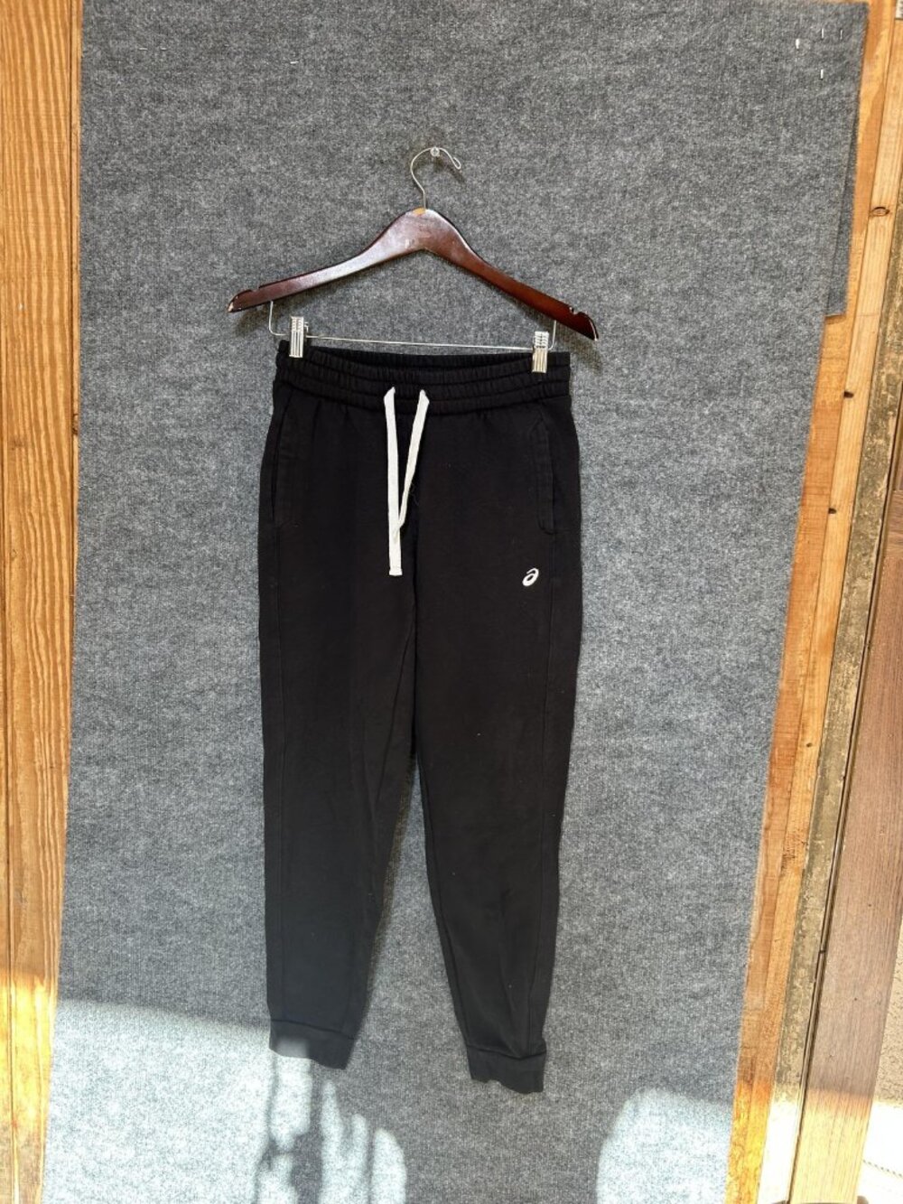 ASICS Pants Mens Small Black Fleece Sweatpants Joggers Elastic Waist Cuffed